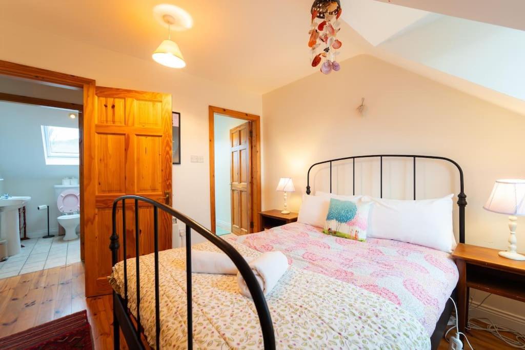 Orchard Cottage Dingle Extérieur photo